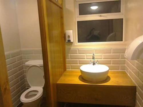 Holland Hotel Llanfachraeth Eksteriør billede