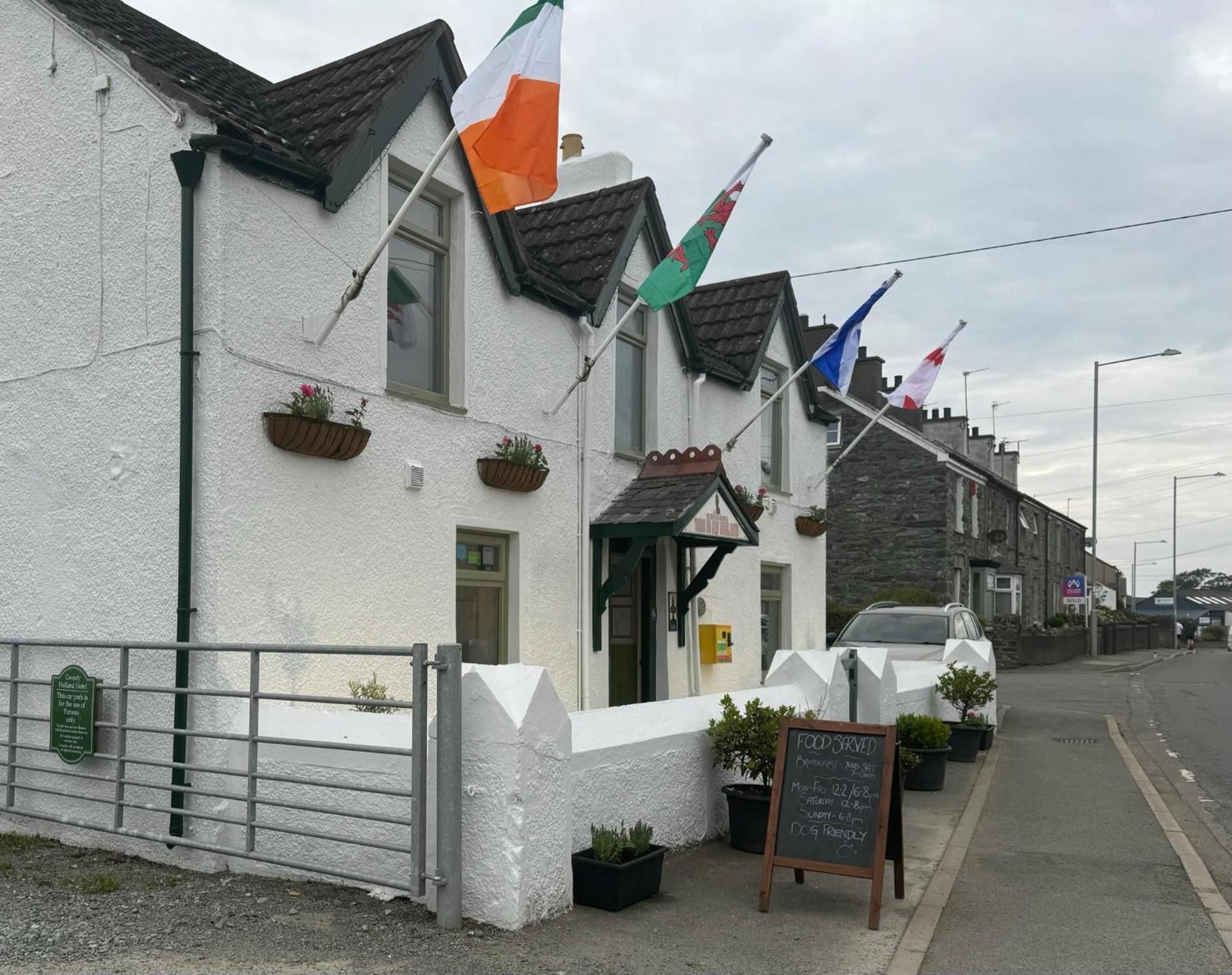 Holland Hotel Llanfachraeth Eksteriør billede